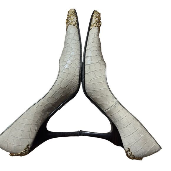 Donald J Pliner Champagne Gator Metallic Pointy Heels Size 6 M - Picture 5 of 16